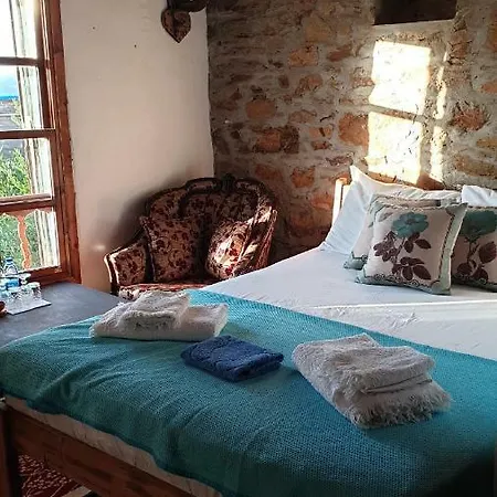 Sirin Ev Oda ve Kahvaltı 3*